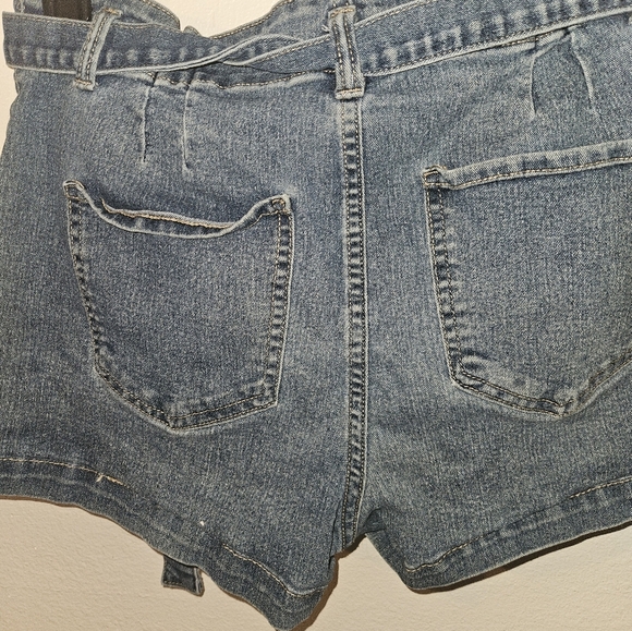 No Boundaries Junior Jean Shorts Size L (11-13) - Picture 6 of 8